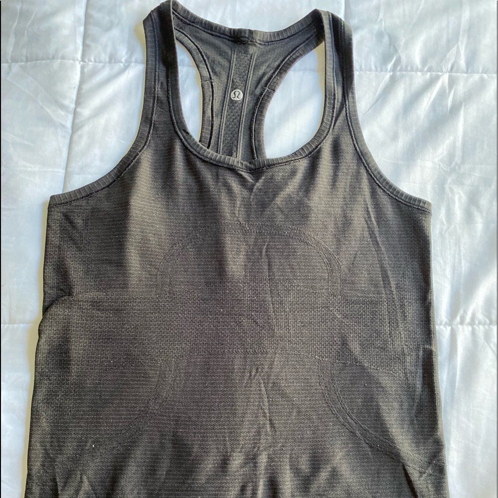 Lululemon black tank top